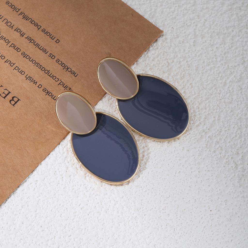 Morandi Cold Wind Dripping Oil Irregular Oval Earrings, French Retro Advanced Haze Blue Stud Earrings