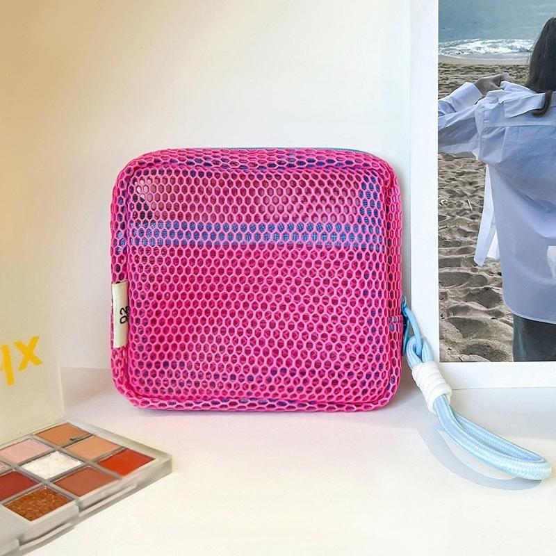 1Pc Dopamine Grid Tofu Bag Travel Portable Storage Bag Mesh Small Cosmetic Bag Lipstick Carry-on Small Square Bag