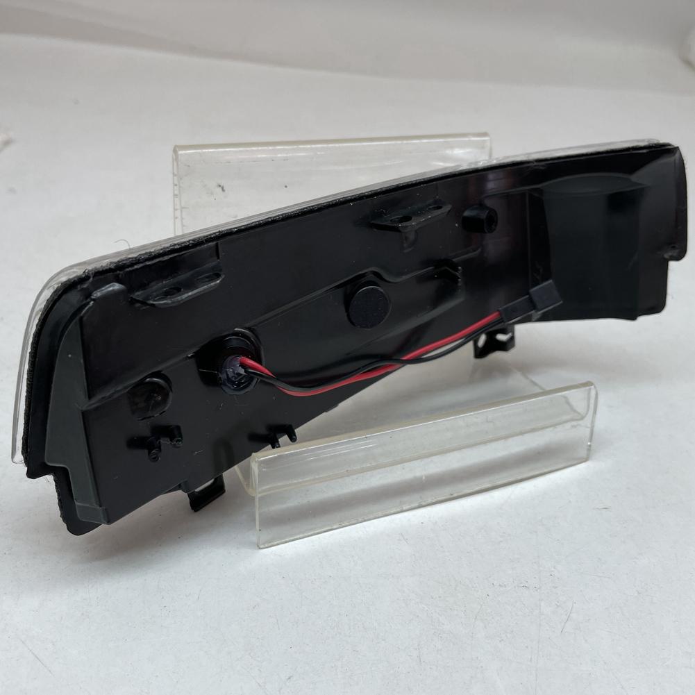 Right Rearview Mirror Turn Signal Indicator Repeater Lamp for Pajero Montero V73 V77 V75 V87 V93 V97 2006+