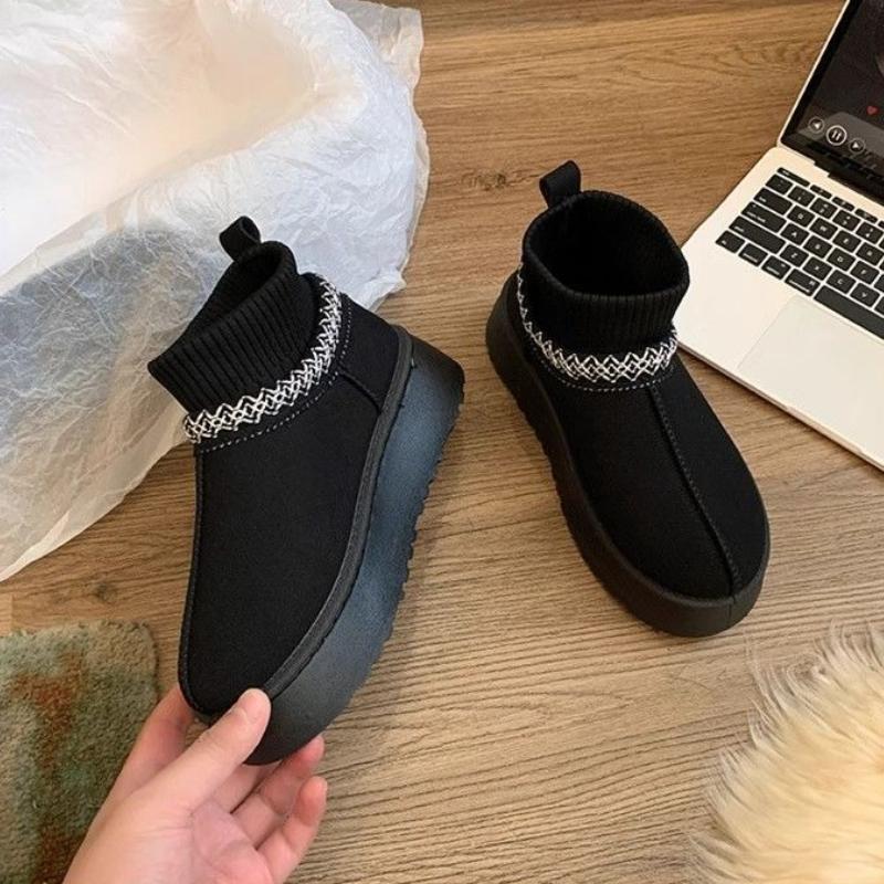 Fashion Winter Round Toe Platform Women's Snow Boots 2025 New In Padded Hot Ladies Shoes On Promotion Goth Chic and Elegant Sock Booties