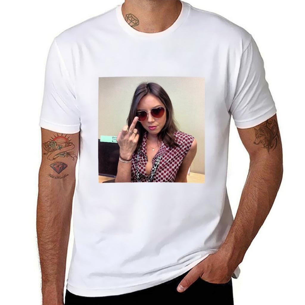 Aubrey Plaza Tshirt Simple Casual Short Sleeve Tee