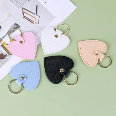 Llavero Creativo de Cuero para Coche con Forma de Corazón Lindo Colgante para Bolso Accesorios Llaveros para Mujeres Amistad Amistosa Pequeño Regalo