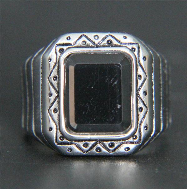 Amazing Design Hot Black Stone Ring 316L Stainless Steel Cool Fashion Mens Ring Punk Biker Ring