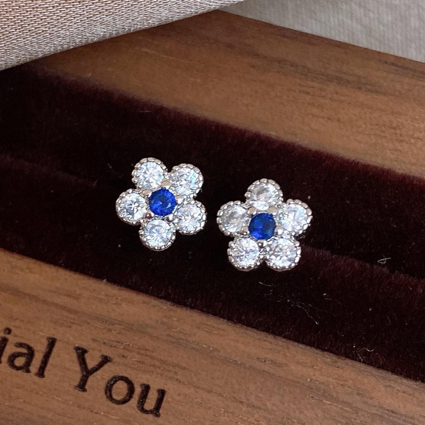 Super flash zircon flower stud earrings exquisite temperament earrings fashionable versatile earrings women