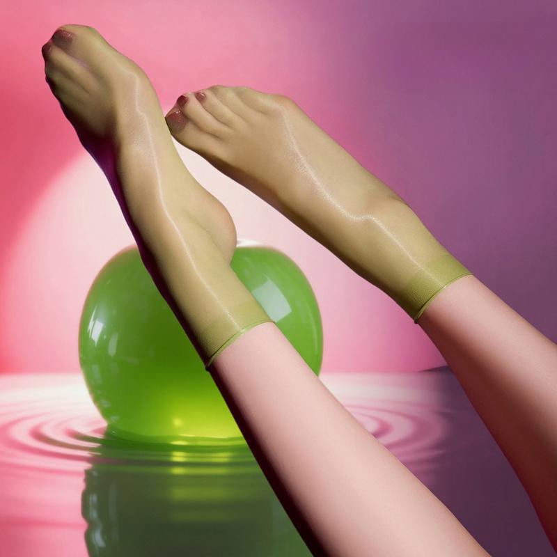 Women Oil Shiny Sockings Aurora Jelly Ultra-Thin Transparent Socks Mid-Tube Stockings Silky Smooth Breathable Invisible Socks