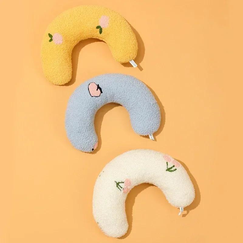 Winter U-Shaped Pet Sleeping Pillow Soft Neck Protector Deep Sleep Headrest 1pc For Dog Cat Puppies Kittens Daily Use Pet Supply