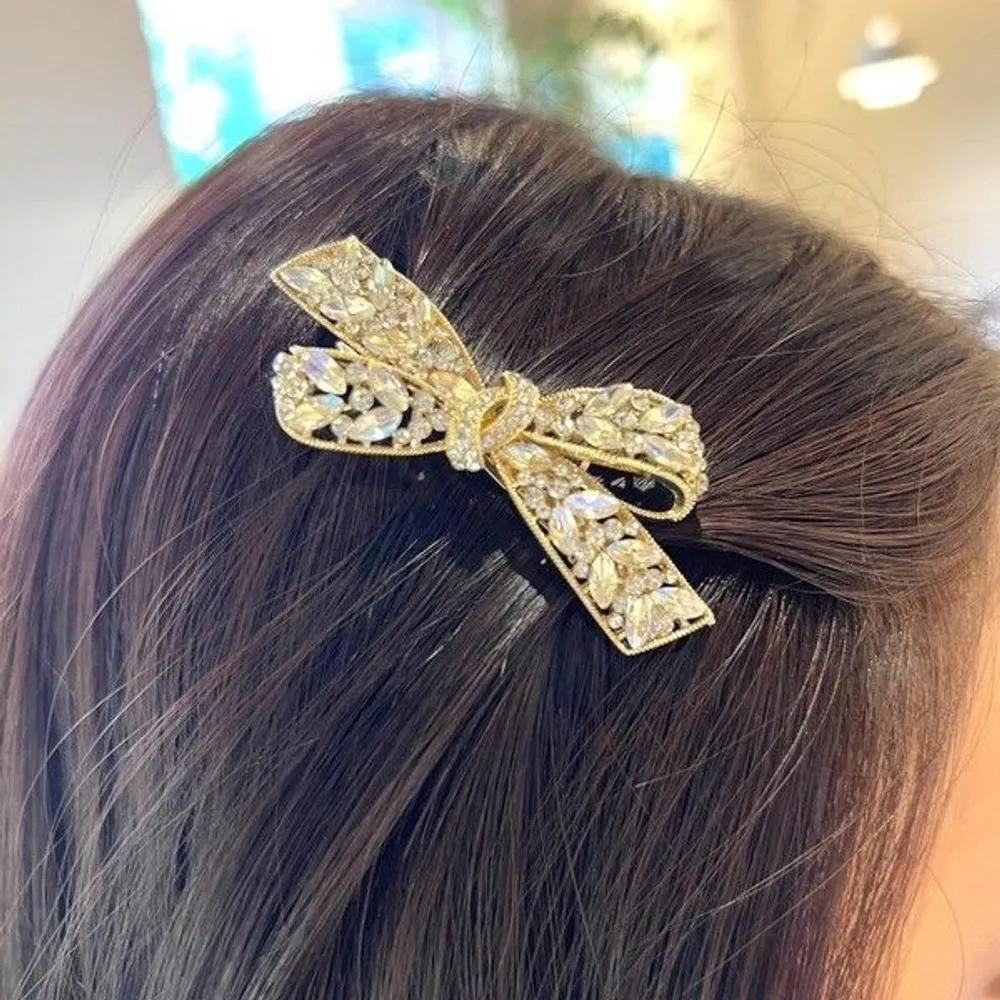 Crystal Cubic Ribbon-shaped Hairpin
