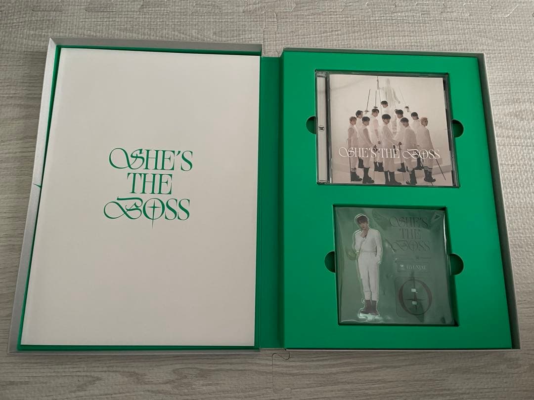 

[USED] THEBOYZ FC Limited Edition