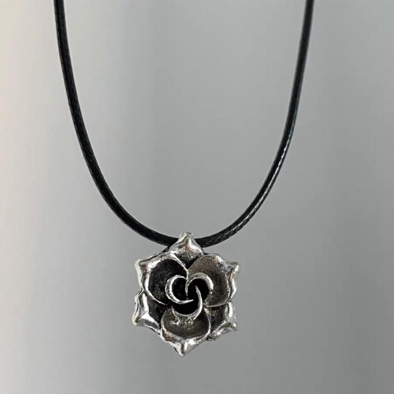 Rose Floral Necklace Flower Shape Pendant Adjustable Collarbone Chain Floral Theme Neckchains Lightweight Jewelry