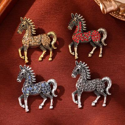Broche Cheval Rétro Incrustée de Strass Épinglette Cheval Animal Année du Zodiaque Accessoire de Costume Homme Femme pour Sac à Main Décoration de Vêtements