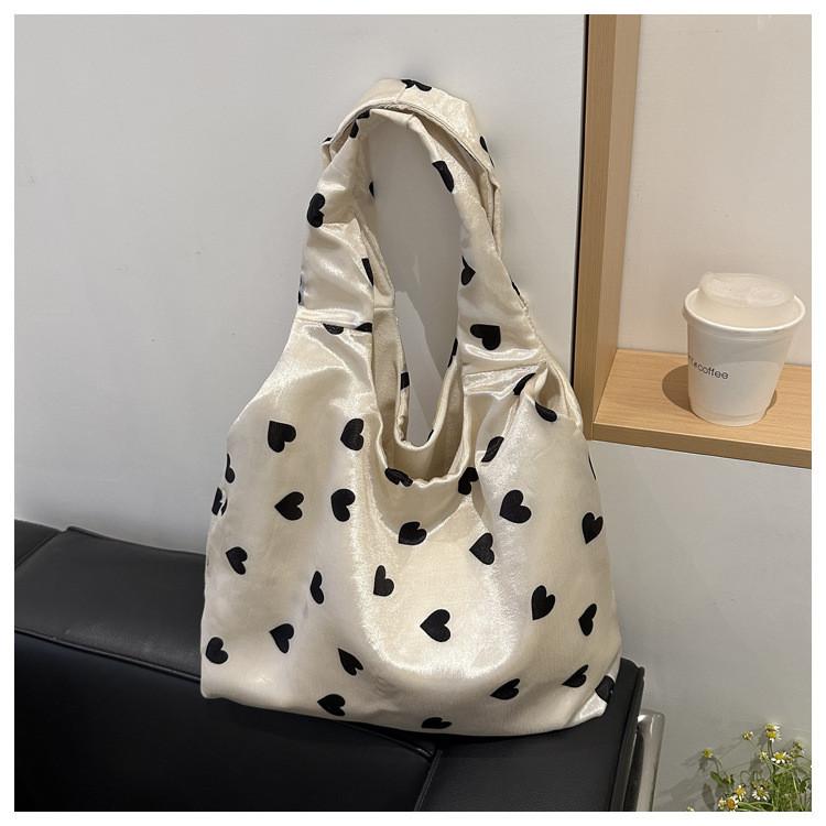 Knit Tote Bag With Heart Pattern For Casual Street Style And Daily Use