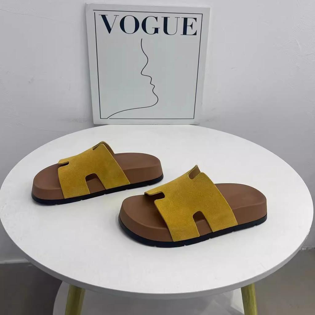 Slippers women's summer outer wear 2025 new high-end French soft platform H version beach sandals fashion one-word sandals