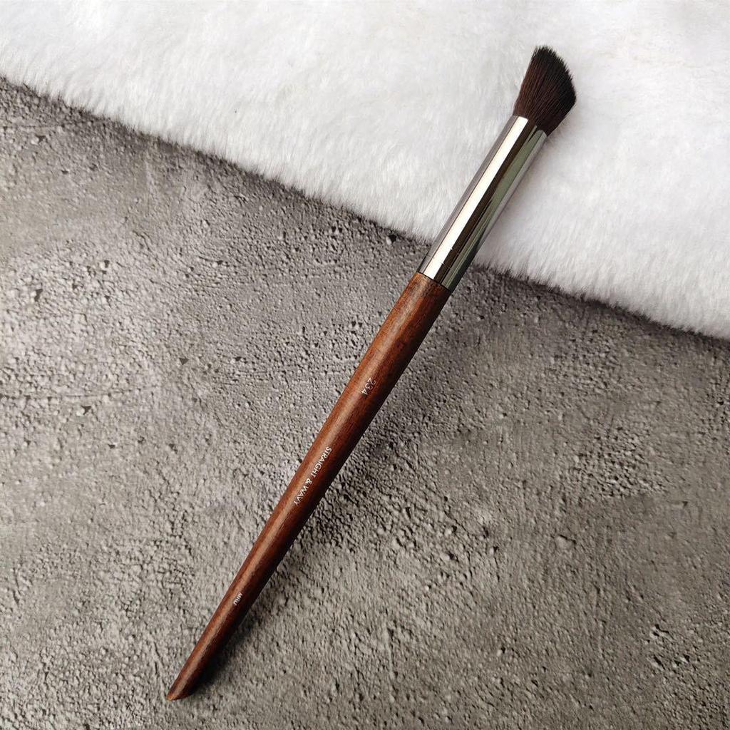 M Series Makeup Brush Set: Powder, Blush, Eyeshadow, Nose, Eyebrow, Blending, Contouring Brush.