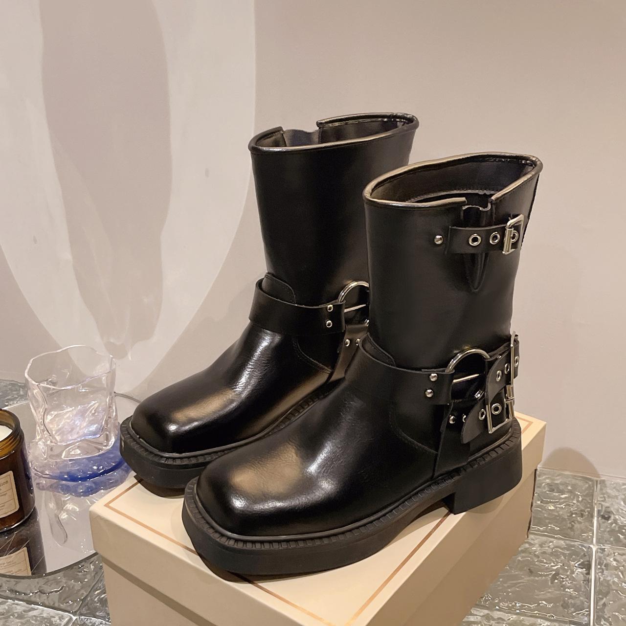 

2025 осень и зима новые ретро локомотив рыцарские сапоги металлическая пряжка ремня квадратная головка сигареты сапоги женские производитель 35 чёрный