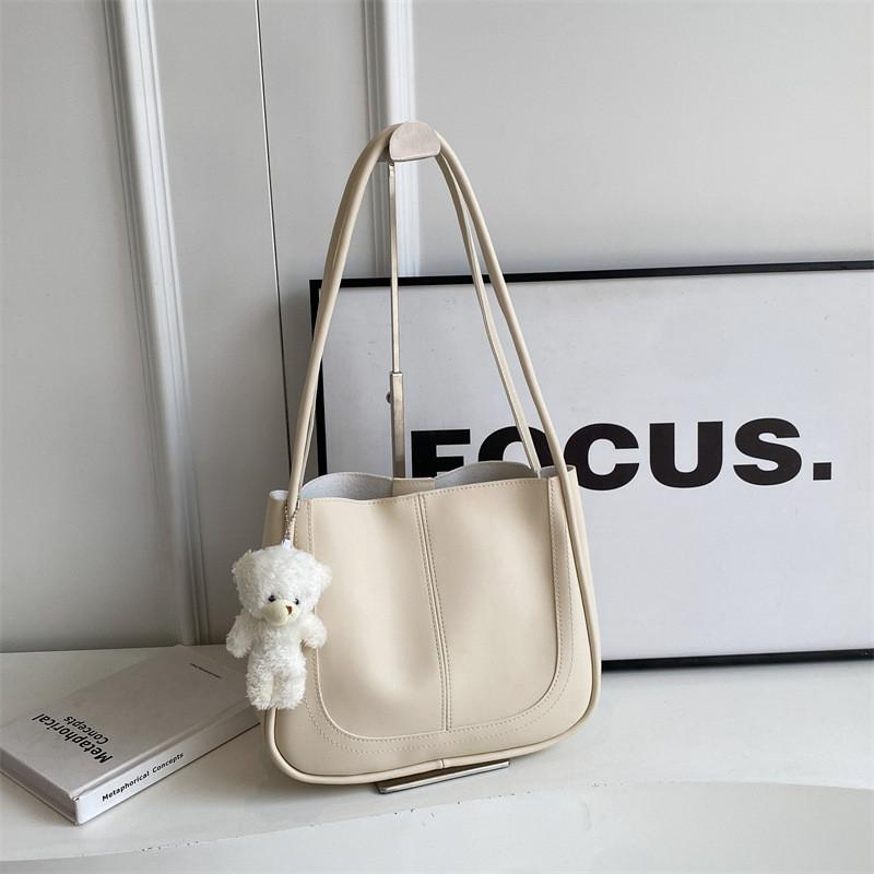 Trendy Casual Fashion Summer Bucket Bag For Commuting With Stylish Design Features
