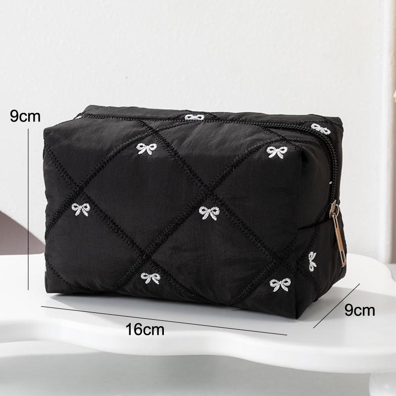 Women'S Cute Bow Quilted Makeup Bag Case Portable Travel Brush Wash Toiletry Bag For Women Cosmetic Organizer Pouch