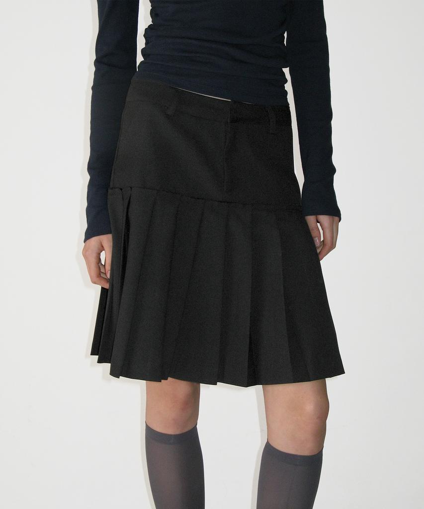 Sunburn Project Pleats Midi Skirt, Black