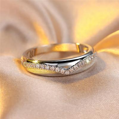 Anelli di fidanzamento in cristallo di colore argento semplice alla moda per le donne Fede nuziale Gioielli da indossare quotidianamente per feste