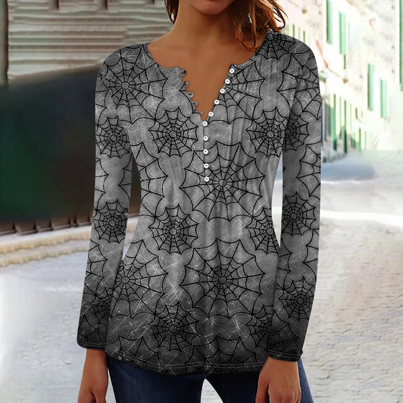 

Жіночий топ з довгими рукавами з принтом на Хеллоуїн і плісированим коміром на ґудзиках L