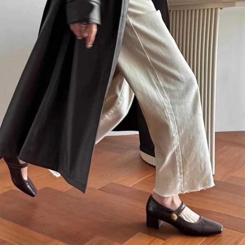 Retro Square Toe Soft Leather Womens Pumps French Shallow Mouth Buckle Belt Thick Med Heel Mary Janes Shoes Footwear