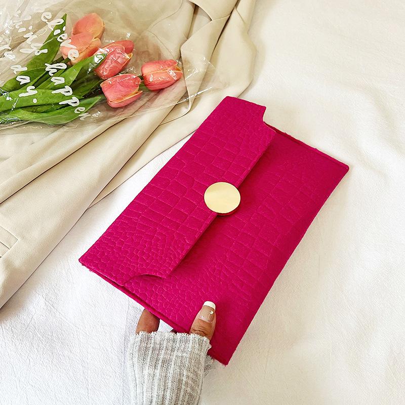 

Повседневный трендовый клатч Летняя новая сумка Женская модная простая сумка-конверт Повседневный женский клатч розы красного