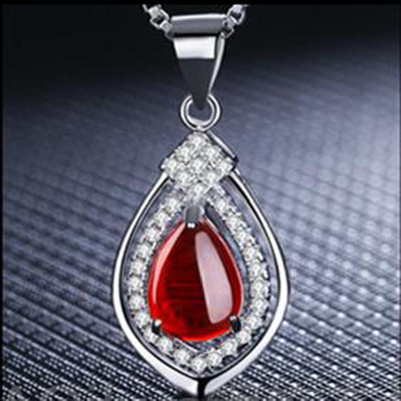 Elegant Copper-Plated Silver Necklace with Imitation Agate Teardrop Pendant and Fashionable Clavicle Chain