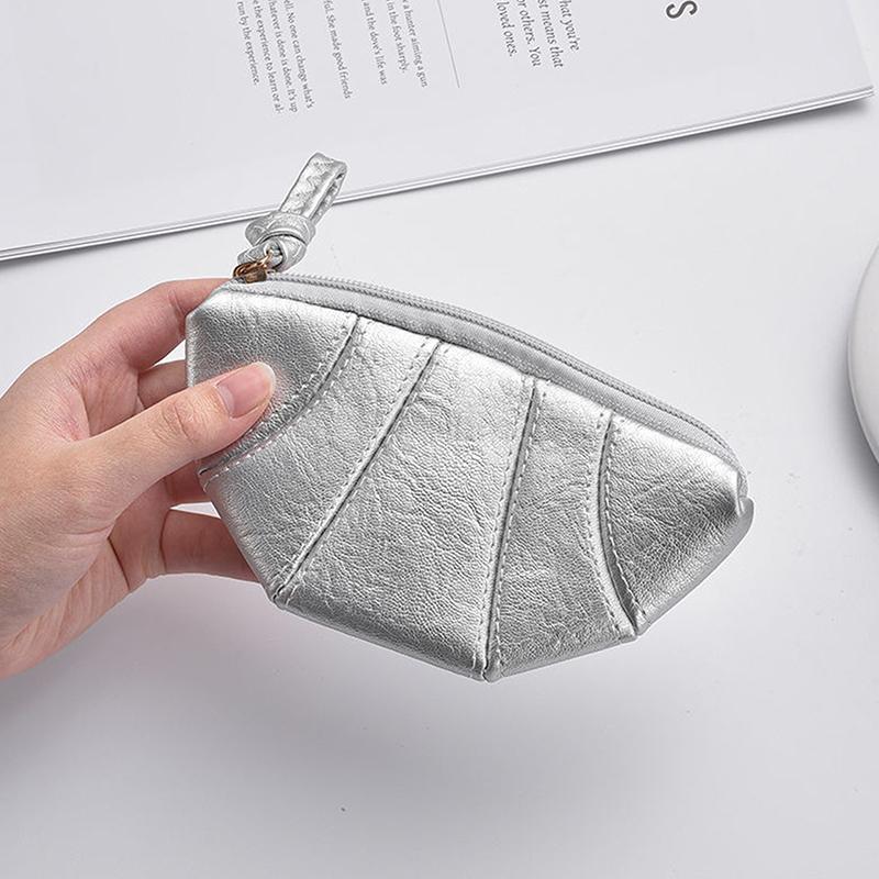 1pc New Retro Croissant Coin Purse Wristlet Bag Wallet Mini Zipper Girl Coin Wallet Cable Headset Bag Portable Lipstick Bag