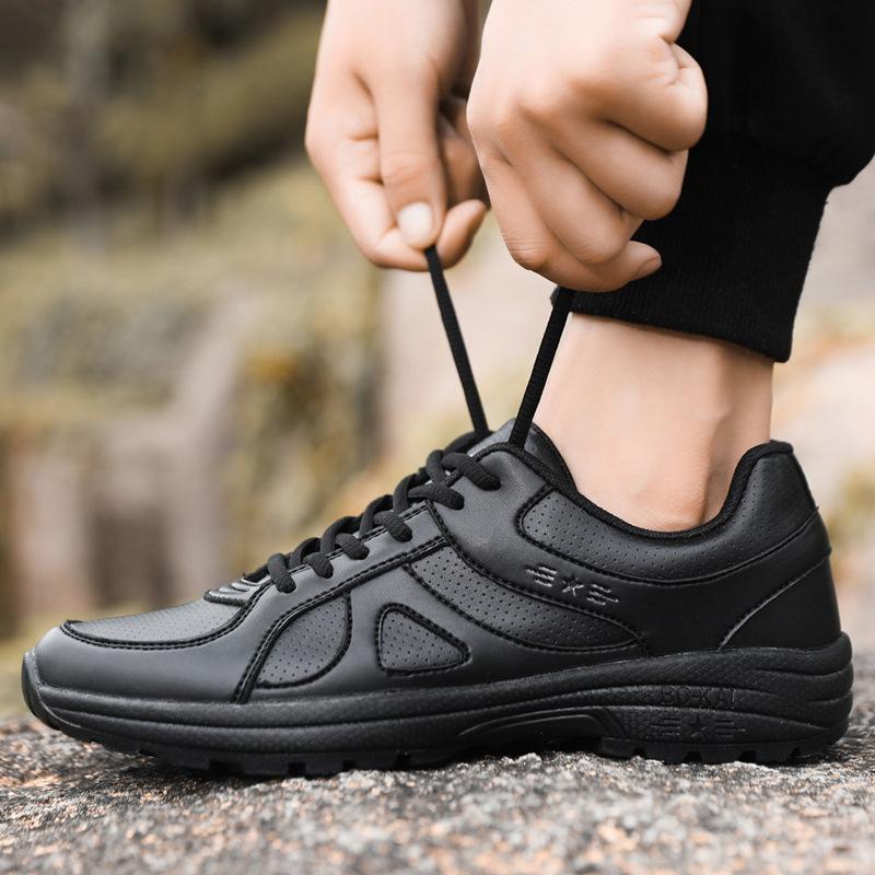New training shoes summer physical training shoes black rubber shoes ultra-light running shoes soft-soled black shoes