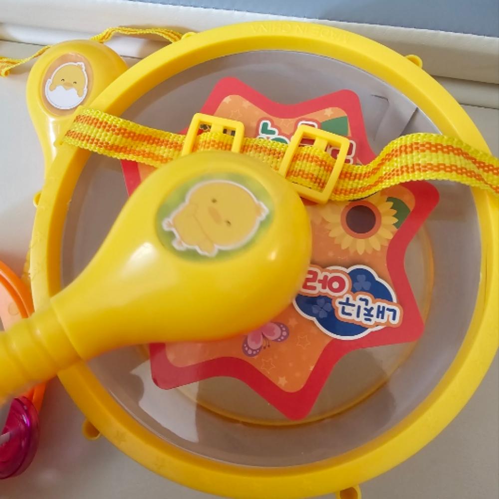 Children's Toy Rhythm Instrument(Drum, Tambourine, Maracas) Set