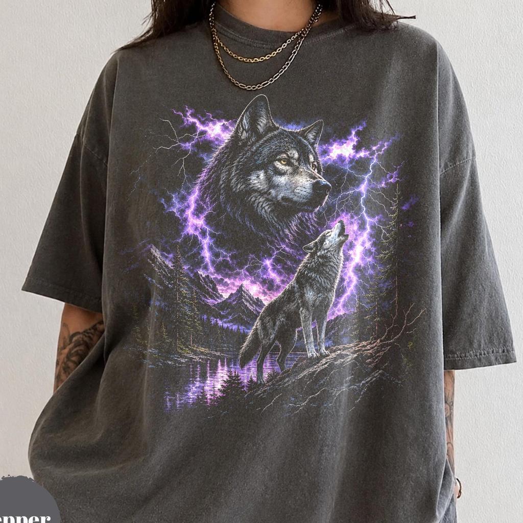 Wolf Thunder Storm T-Shirt, Vintage 90s Lightning Wildlife Tee, Washed Black Retro Wolves Graphic Unisex Shirt, Nature Lover Gift