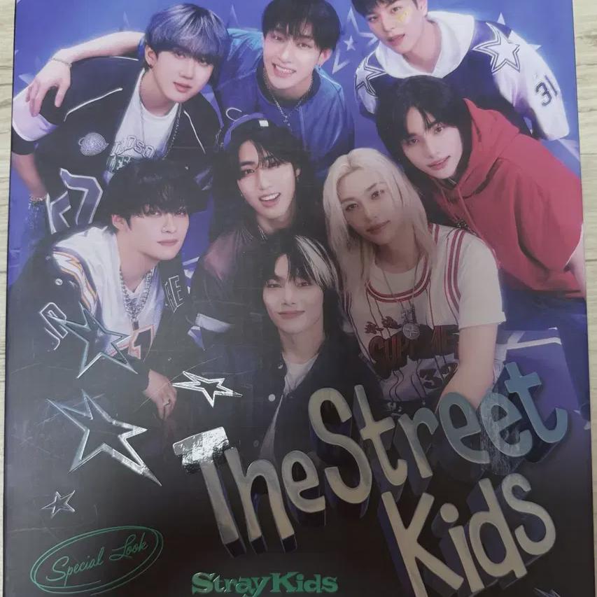 

Straykids Сезонные поздравления