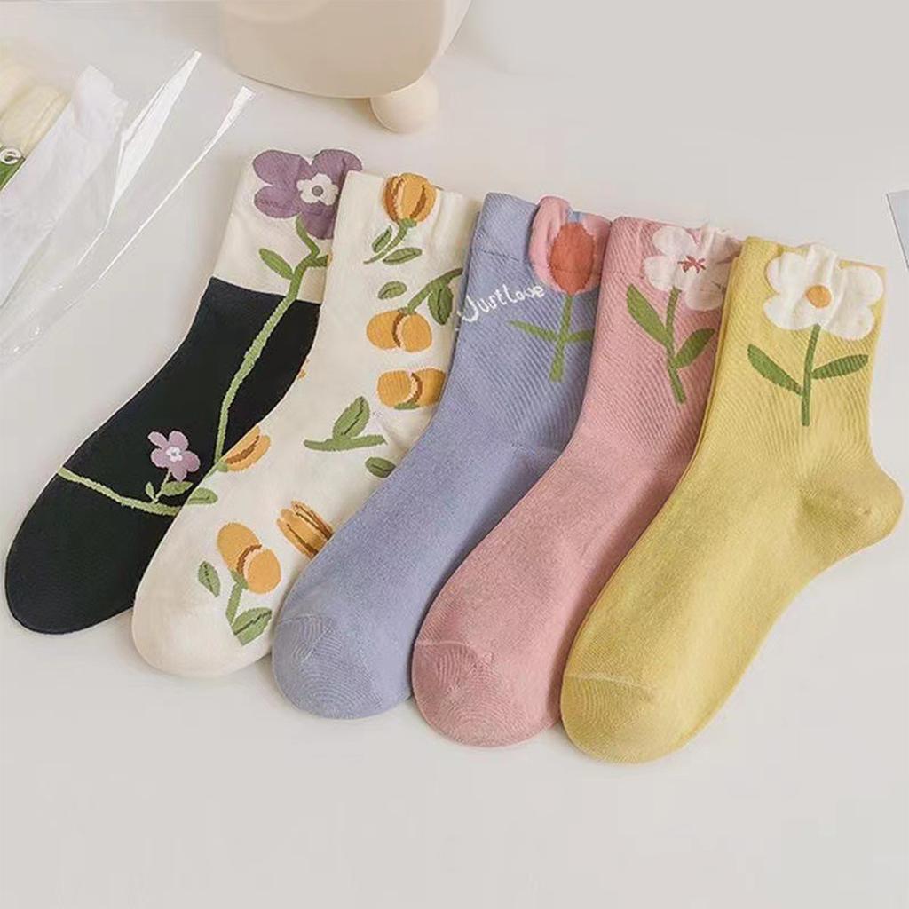 Lovely Flower Socks For Women and Girls Breathable Hosiery Sweet Korean Styles Middle Tube Socks for Students Wear
