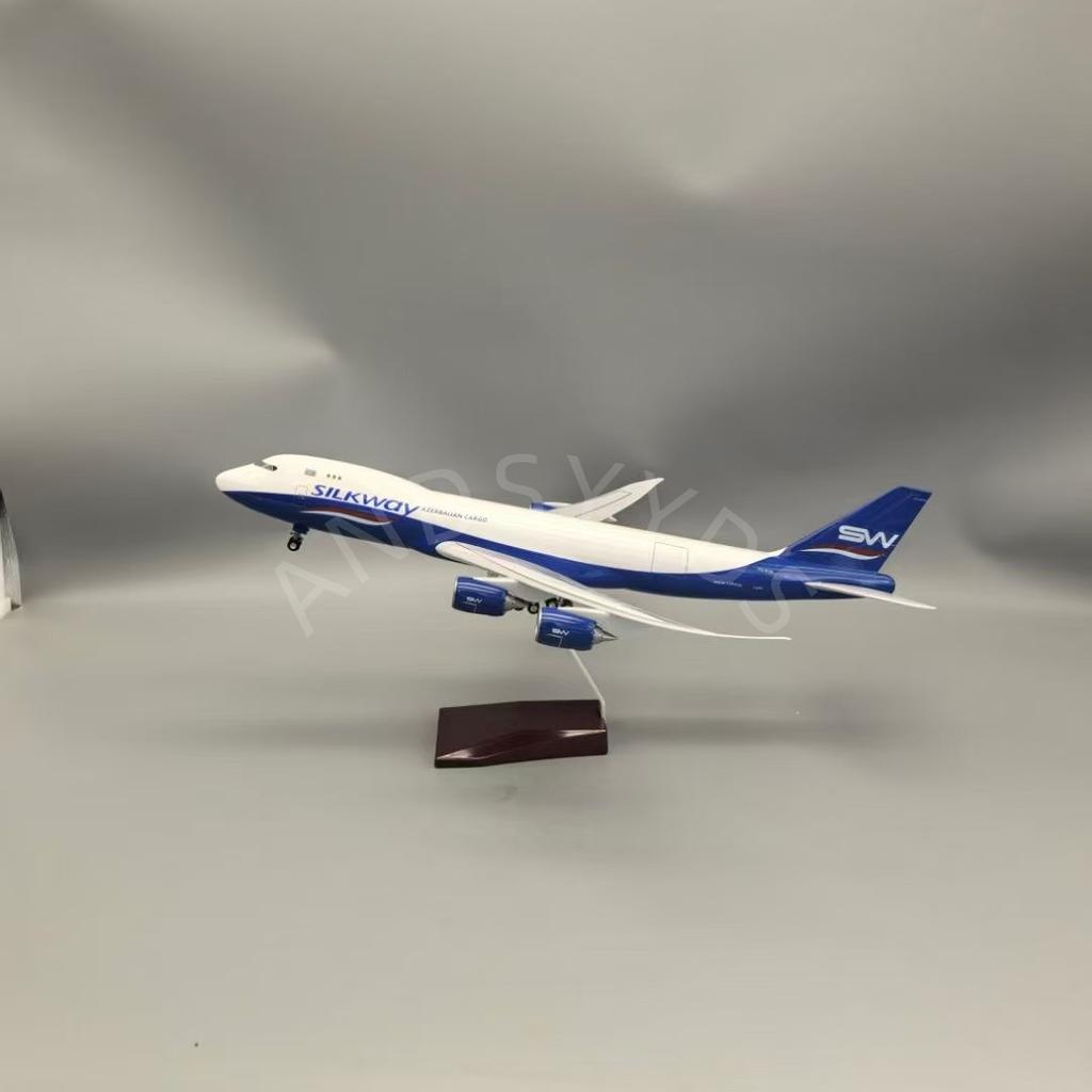47CM Scale Air Azerbaijan Airways B747-8F Silk Road Diecast Airplanes Resin Material Model With Stand Collectible Plane Gift