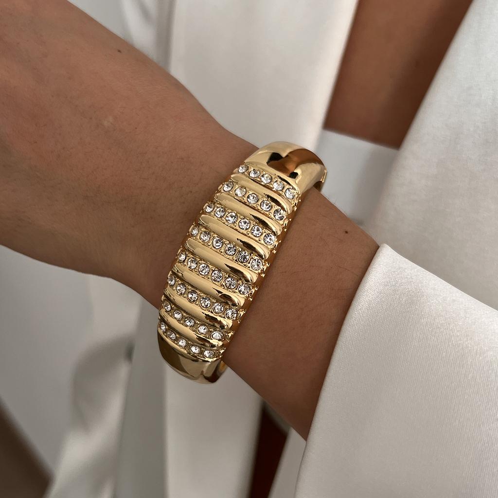 Ingemark Exaggerated Hip Hop Metal Scallop Knot Open Bangles Women Trend Vintage Gold Color Rhinestone Bracelet Men Jewelry