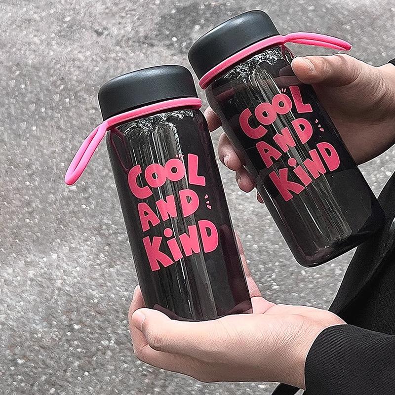 Taşınabilir Şeffaf Öğrenci Su Bardağı Kordonlu Plastik Su Şişesi Büyük Kapasiteli İçme Bardağı Açık Hava Sporları