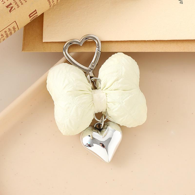 Creative Pearl Bow Pendant Keychain: Exquisite Gift Accessory for Bag or Phone Case