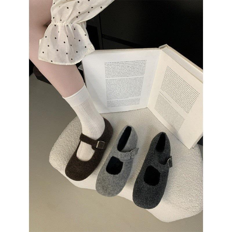 Retro style flat-soled Mary Jane shoes, children's winter velvet warm platform beanie ladyshoes
