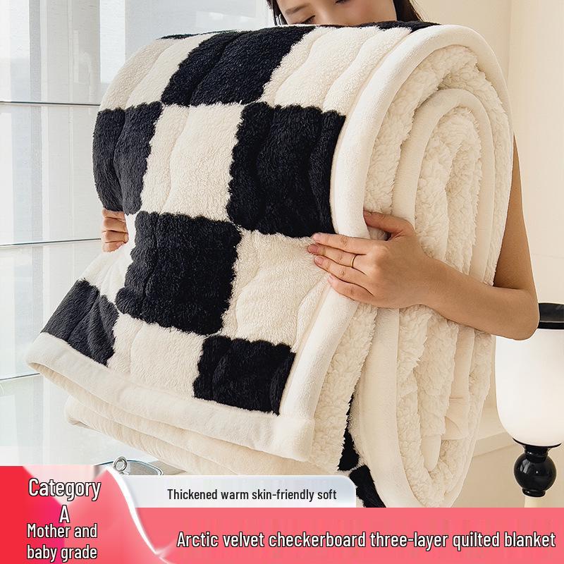 

Class A Thickened Plaid Quilted Blanket - Double-Sided for Autumn & Winter 48cm x 74cm Single Pillowcase