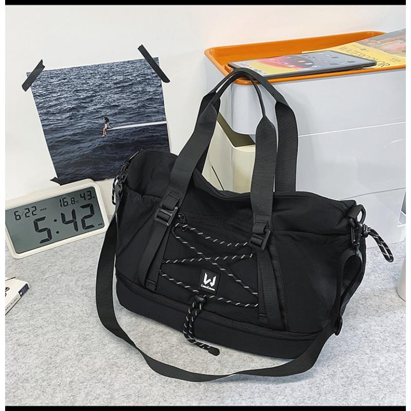 

Mountaineering Travel Bag, Large Capacity Camping and Cycling Shoulder Bag, Crossbody Bag, Color Blocked Cross Rope Sports Tote Bag, Men s