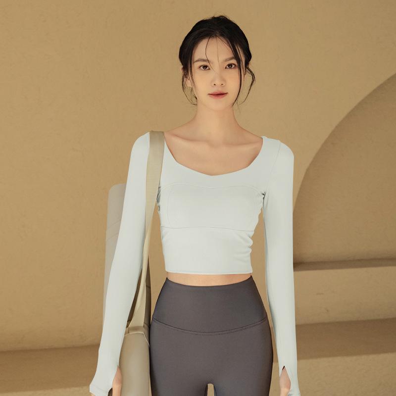 

Жіночі тонкі топи для йоги з довгими рукавами та накладками на груди на осінь/зиму - ідеальні для бігу, пілатесу та фітнесу