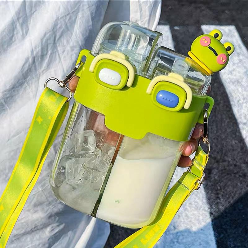 Large Capacity Straws Plastic Water Cup Rietjes Plastic Children's Kettle Cute Compartment Double Drink Cup Crossbody