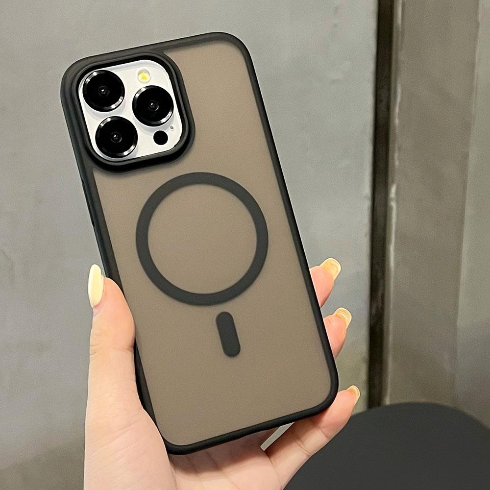 Matowa, przezroczysta obudowa Magsafe do iPhone'a 15 Pro Max 14 13 12 11 Pro Max 15 Plus z magnetycznym etui do ładowania bezprzewodowego