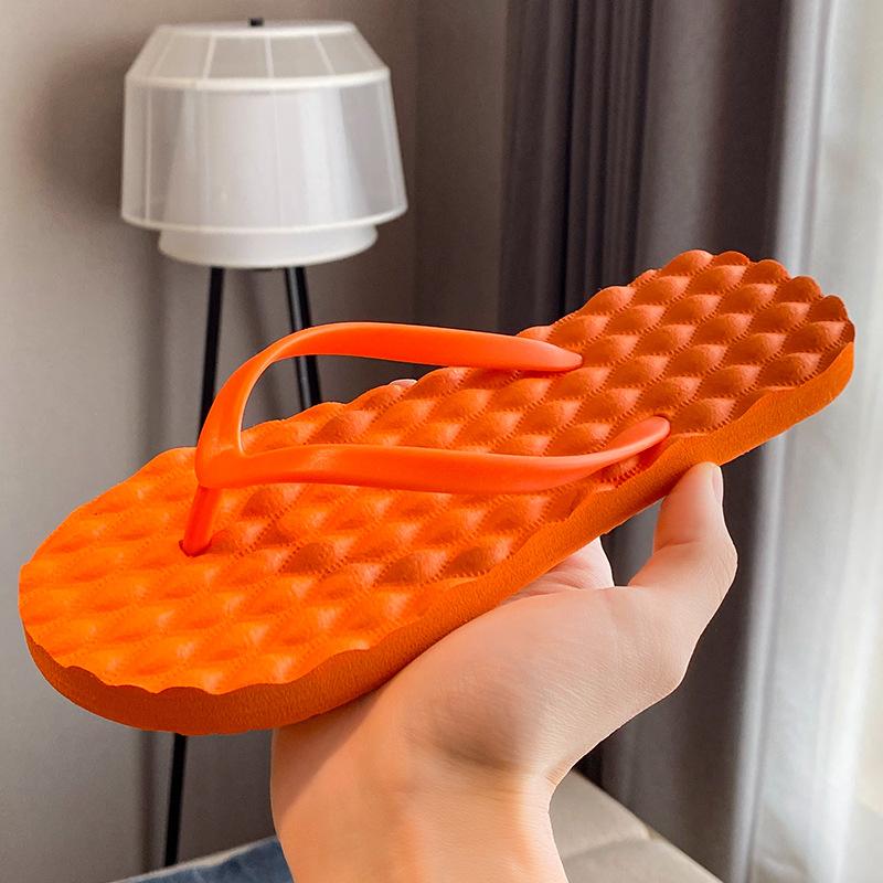 Flip-flops women's summer new non-slip outdoor wear solid color pinched feet seaside beach couple men's cool slippers