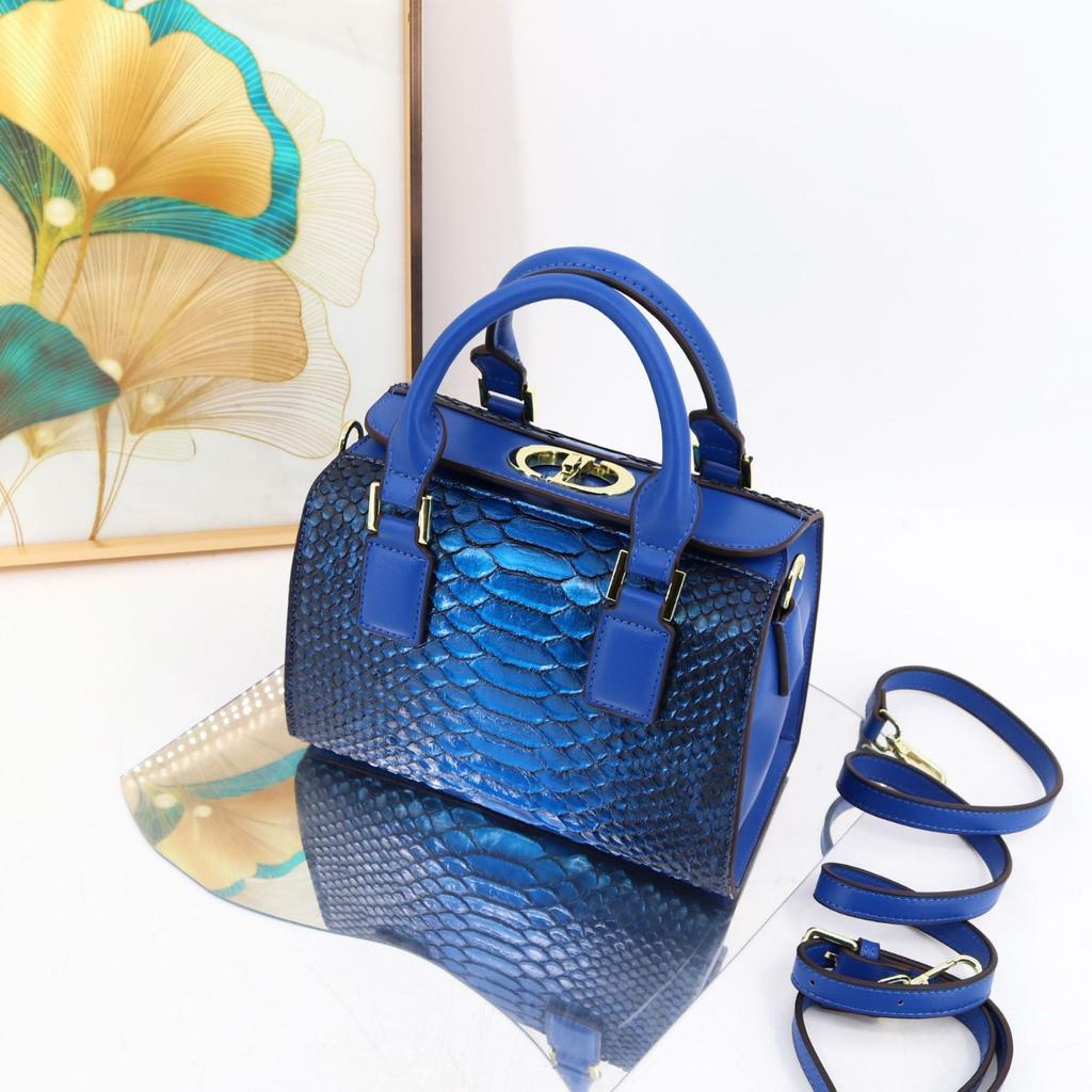 Snake Pattern Women'S Bag Portable Messenger Bag Good Goods