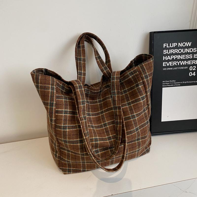 Autumn and winter retro casual plaid canvas bag fashionable and simple women's shoulder bag casual large-capacity portable commuter bag