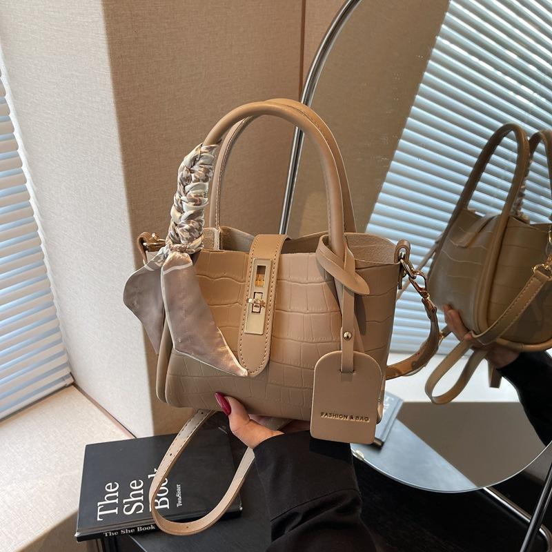 Premium Small Bag, New Women's Bag, Summer Versatile Messenger Bag, Fashionable Portable Bucket Bag