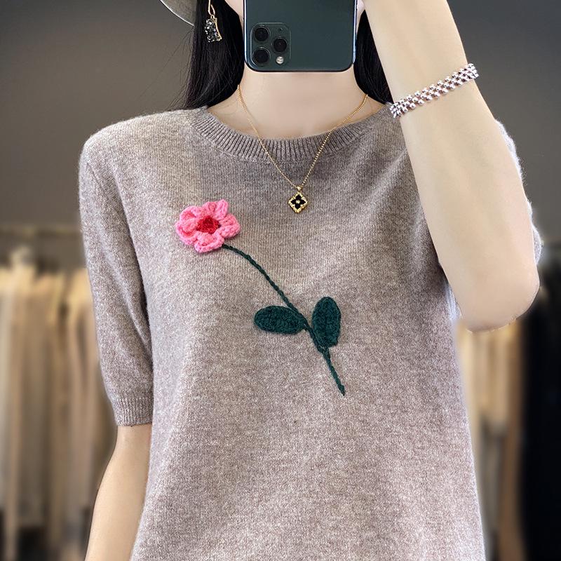 Soft Embroidered Floral Wool Sweater: Short-Sleeve Round Neck Women's Top