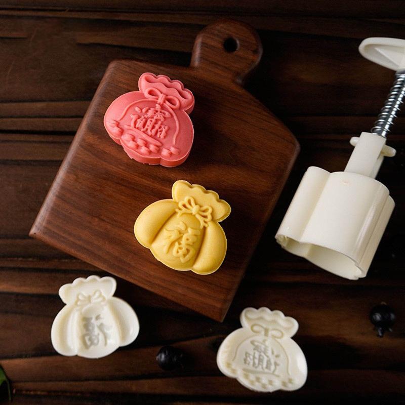 50g Sacos de Bênção Fofos Moldes para Pastelaria Molde de Bolo da Lua Molde de Bolo da Lua Pressão Manual Material Plástico Acessórios de Cozinha