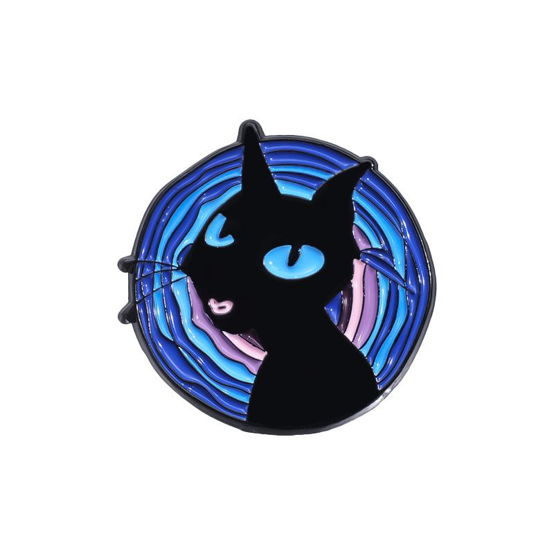 Fun Creative And Cartoon Character Brooch With Keychain Necklace In Durable Alloy Style