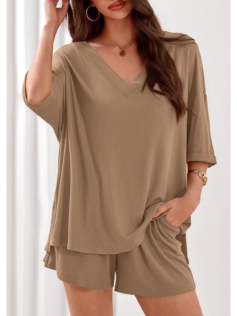 European & American Women's Summer Casual Two-Piece V-Neck Short-Sleeve Top and Shorts Set for Travel and Beachwear 2026